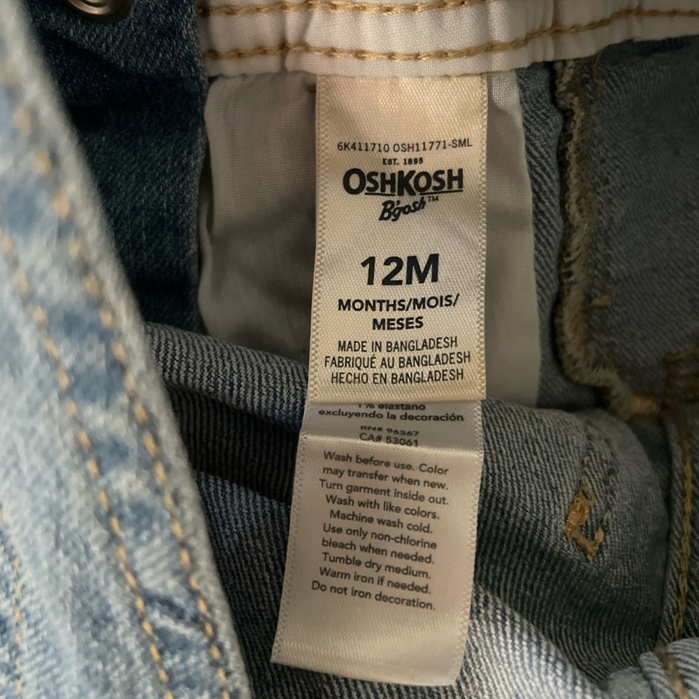 Oshkosh B’gosh baby girl medium wash denim overalls/romper shorts 18 months NEW - Picture 4 of 8